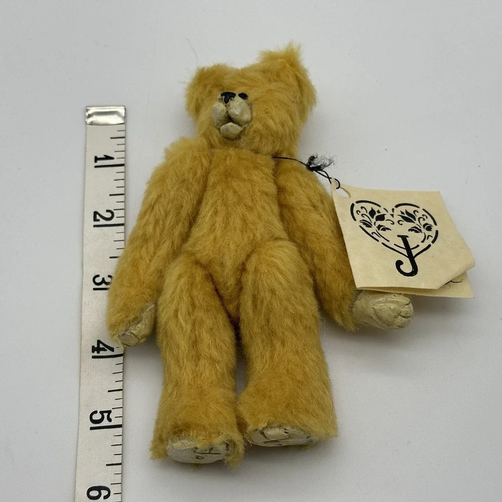 Artist Sculpted Bear By Judy Kruse 5.5